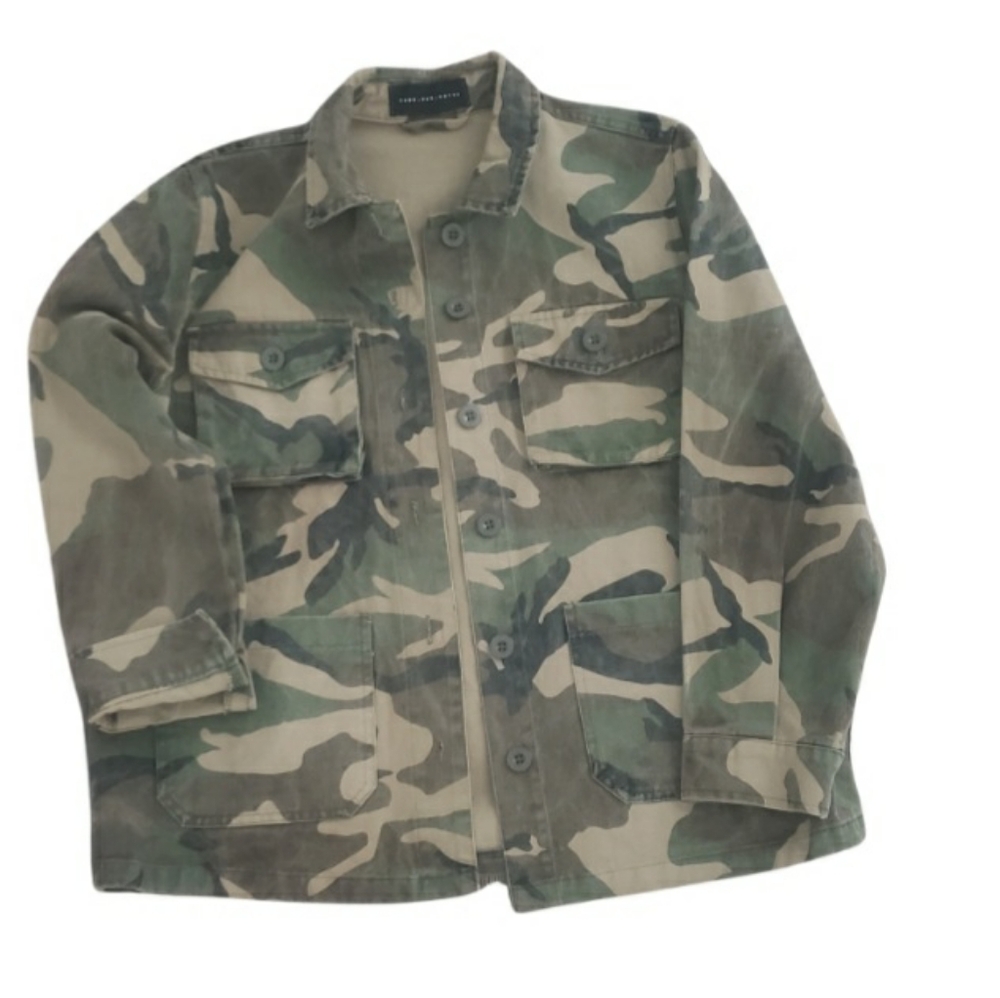 Like New Camo Chore Jacket Womens L